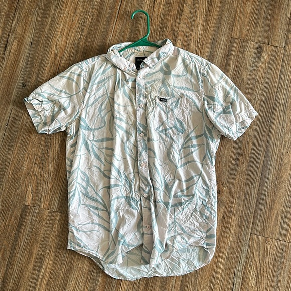 🔥🔥RVCA button up🔥🔥 - Picture 1 of 2